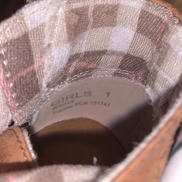 Girls report size 1 lace up boot microsuede - Picture 7 of 11